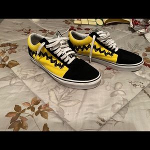 Charlie Brown vans. Size 9.5. Pre owned.